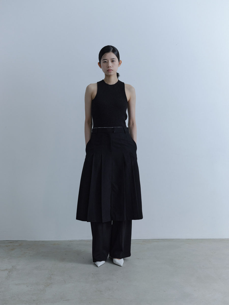 Center Slit Pleated Skirt