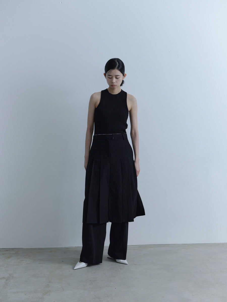 Center Slit Pleated Skirt