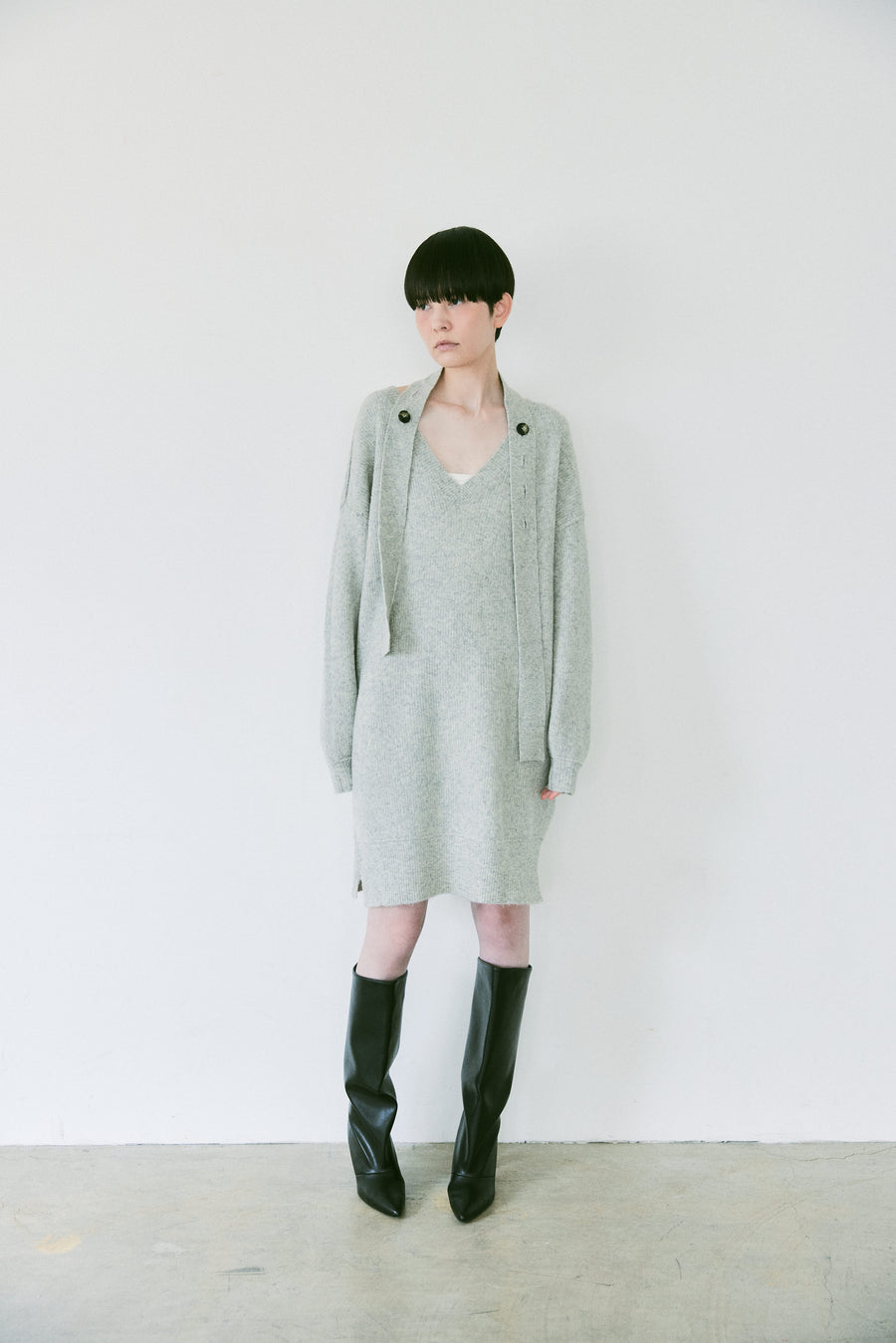 Double Strap V Neck Knit　