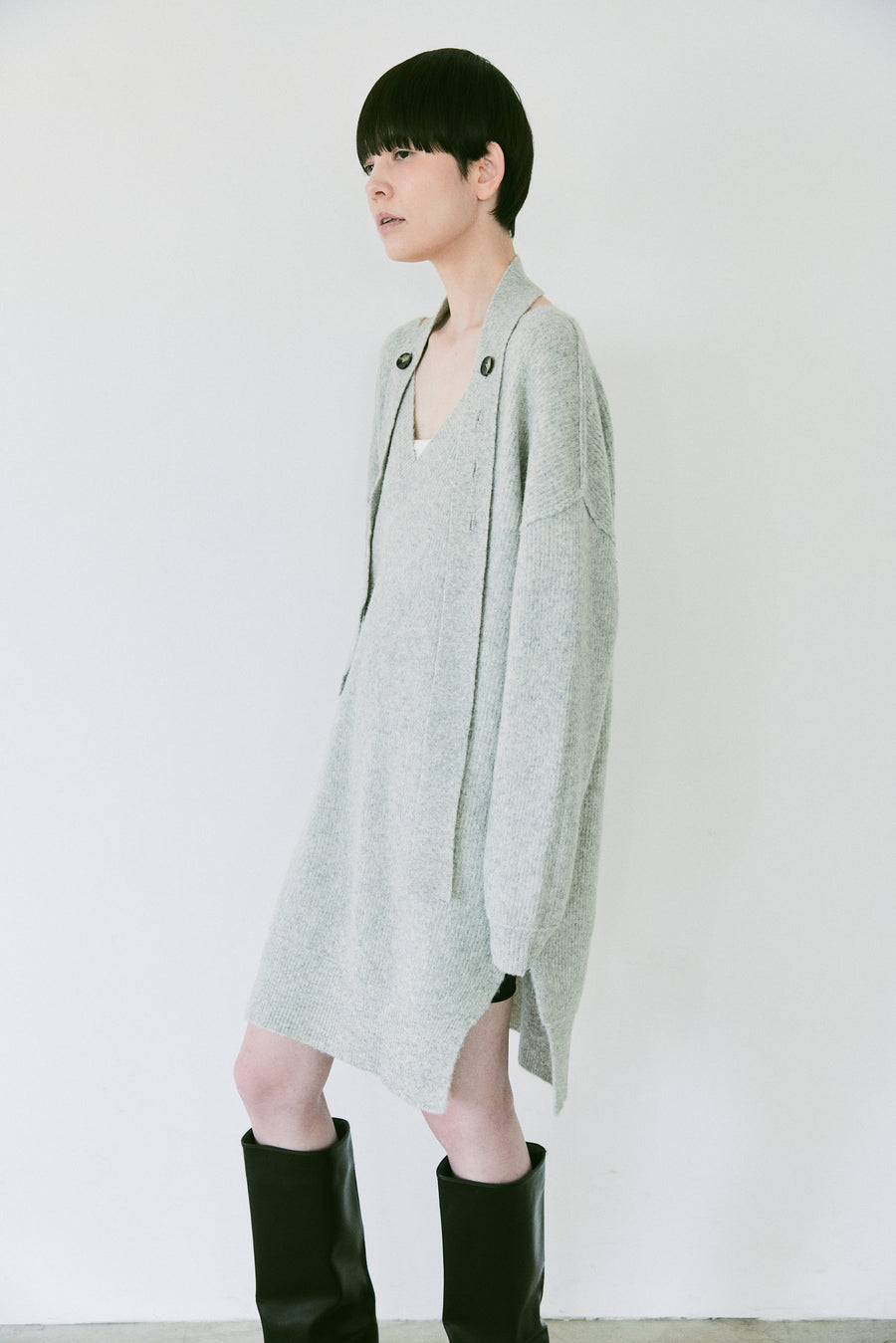 Double Strap V Neck Knit　