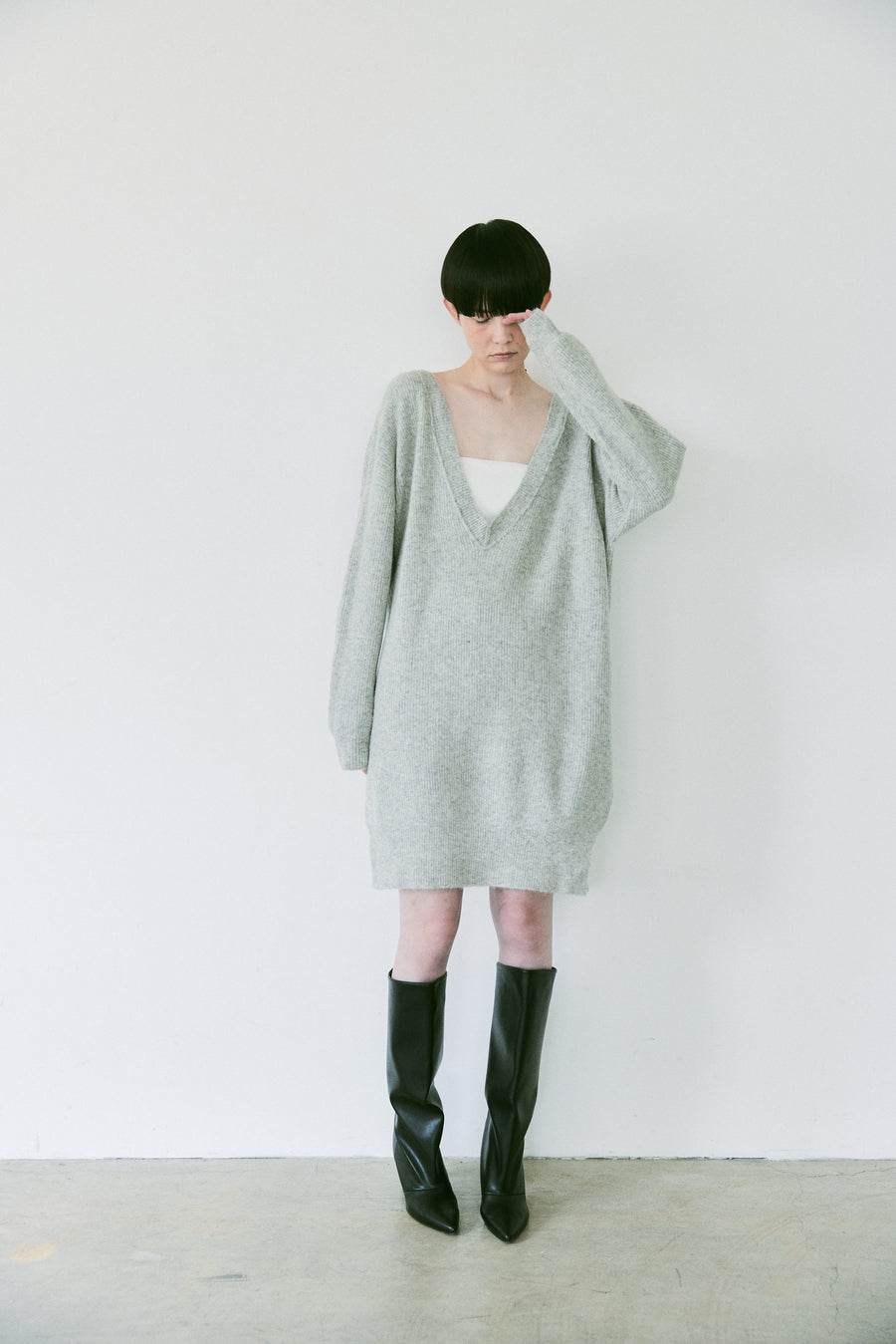 Double Strap V Neck Knit　
