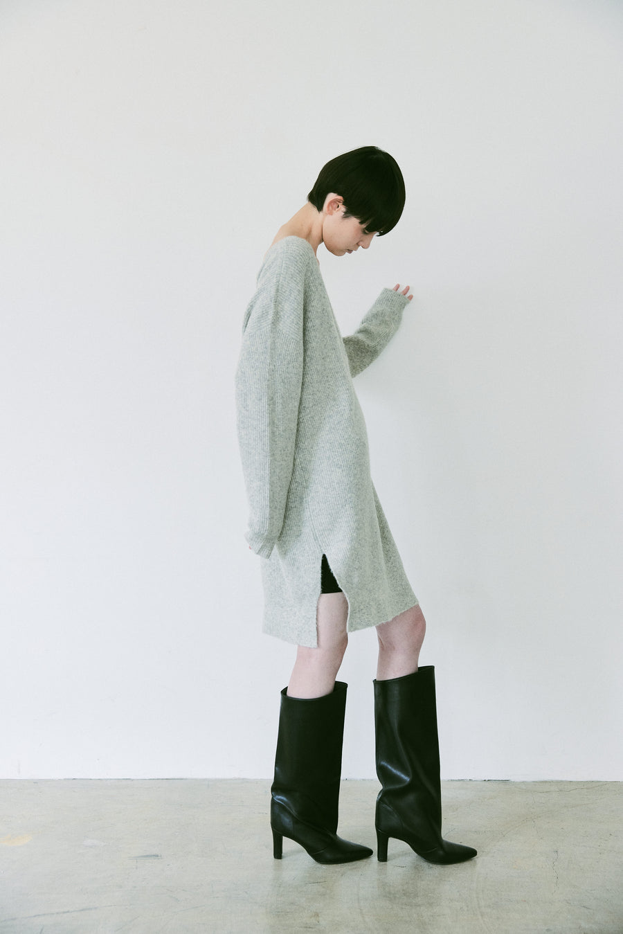 Double Strap V Neck Knit　